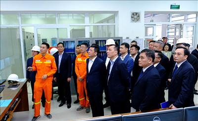 Bộ trưởng Bộ Công Thương – Nguyễn Hồng Diên kiểm tra công tác đảm bảo truyền tải điện Tết Nguyên đán 