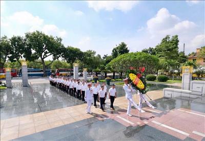 Đảng ủy PTC1 thành kính dâng hương tưởng niệm các Anh hùng liệt sĩ