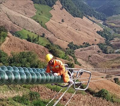 TTĐ Tây Bắc 2 tăng cường công tác thí nghiệm định kỳ, sửa chữa, bảo dưỡng vận hành an toàn lưới TTĐ