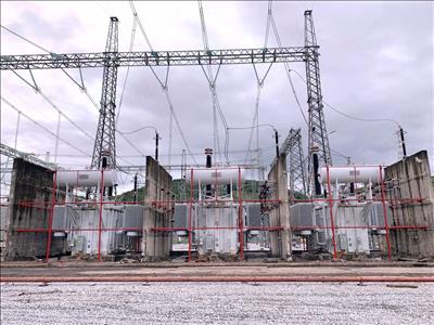 Hoàn thành thay thế máy biến áp AT1 trạm biến áp 500kV Quảng Ninh