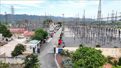 Chủ động ứng phó cao điểm nắng nóng, quyết tâm giữ vững vận hành an toàn lưới điện truyền tải miền Bắc
