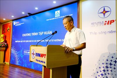 EVNNPT tổ chức tập huấn triển khai Luật Xây dựng năm 2025 và các văn bản hướng dẫn