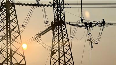 Không để khiếm khuyết trở thành sự cố trên tuyến 500kV huyết mạch Trung - Bắc