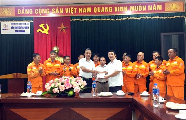 Công đoàn Công ty Truyền tải điện 1 luôn quan tâm đến người lao động