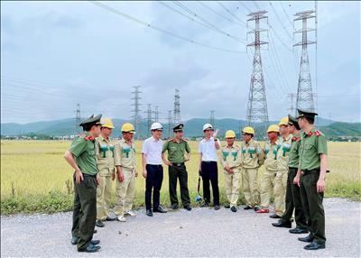 TTĐ Thanh Hóa và Công an tỉnh Thanh Hóa phối hợp tuyên truyền “Bảo vệ hành lang an toàn lưới Truyền tải điện Quốc gia”