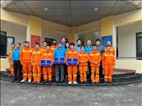 “Tết Sum vầy” của những người lính truyền tải điện vùng biên cương Cao Bằng