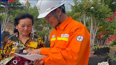 Truyền tải điện Khánh Hòa ra quân tuyên truyền bảo vệ an toàn hành lang lưới điện