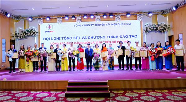 EVNNPT tổ chức thành công Hội nghị tổng kết và chương trình đào tạo công tác bình đẳng giới và Vì sự tiến bộ phụ nữ giai đoạn 2018 - 2023