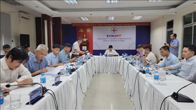 Tập đoàn Điện lực Việt Nam làm việc với Công ty Truyền tải điện 2 về rà soát, sửa đổi định mức lao động sản xuất kinh doanh điện