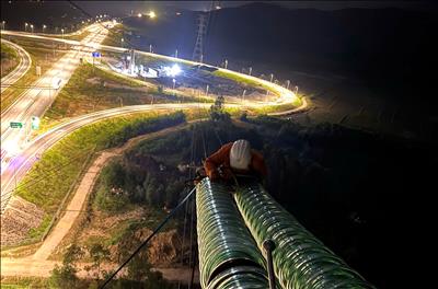 Truyền tải điện Quảng Ngãi: Hoàn thành sửa chữa đường dây 220kV Quảng Ngãi - Phù Mỹ.