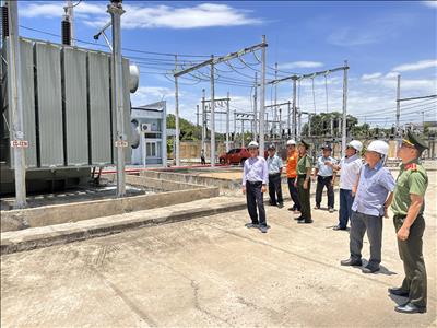 Công ty Truyền tải điện 2 chủ động giải pháp đảm bảo cung cấp điện an toàn dịp Lễ Quốc Khánh 2/9