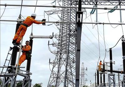 Công ty Truyền tải điện 2 vững bước cùng sự phát triển của hệ thống truyền tải điện quốc gia