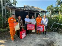 Tình người sau bão lũ