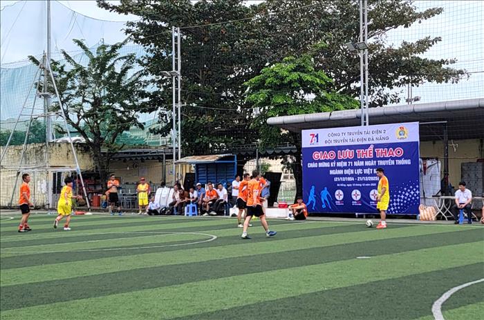 6 đội bóng của PTC2 giao lưu thể thao chào mừng 71 năm Ngày truyền thống ngành Điện lực Việt Nam
