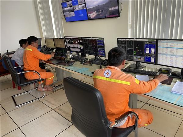 PTC3 tập trung cao độ, hoàn thành thử nghiệm thao tác xa Trạm biến áp 500kV Pleiku 2 đúng thời hạn