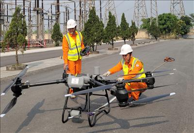 Công ty Truyền tải điện 2 đẩy mạnh ứng dụng khoa học công nghệ trong quản lý vận hành