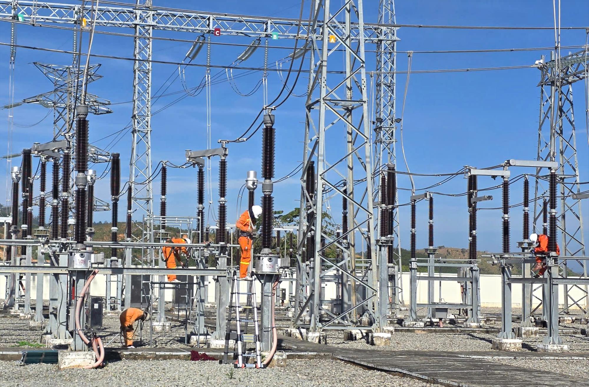 Hoàn thành đóng điện dự án: “Lắp đặt thiết bị khôi phục sơ đồ đấu nối tại Trạm cắt 220kV Bờ Y”