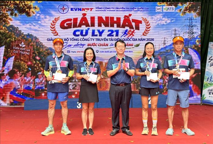 Trần Thị Lệ: Từ huy chương vàng giải bơi đến đến huy chương vàng giải chạy