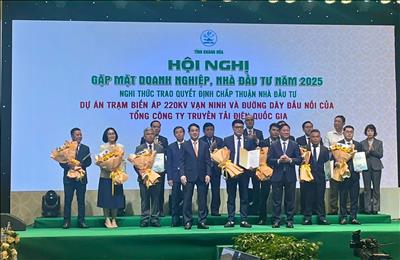 Tỉnh Khánh Hòa trao Quyết định chấp thuận chủ trương đầu tư dự án Trạm biến áp 220kV Vạn Ninh