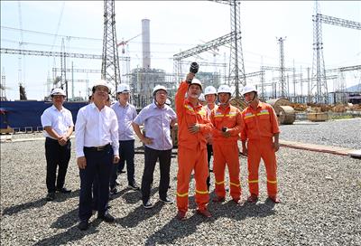 Giữ vững trục truyền tải 500kV Bắc – Nam để đảm bảo điện cho miền Bắc mùa nắng nóng