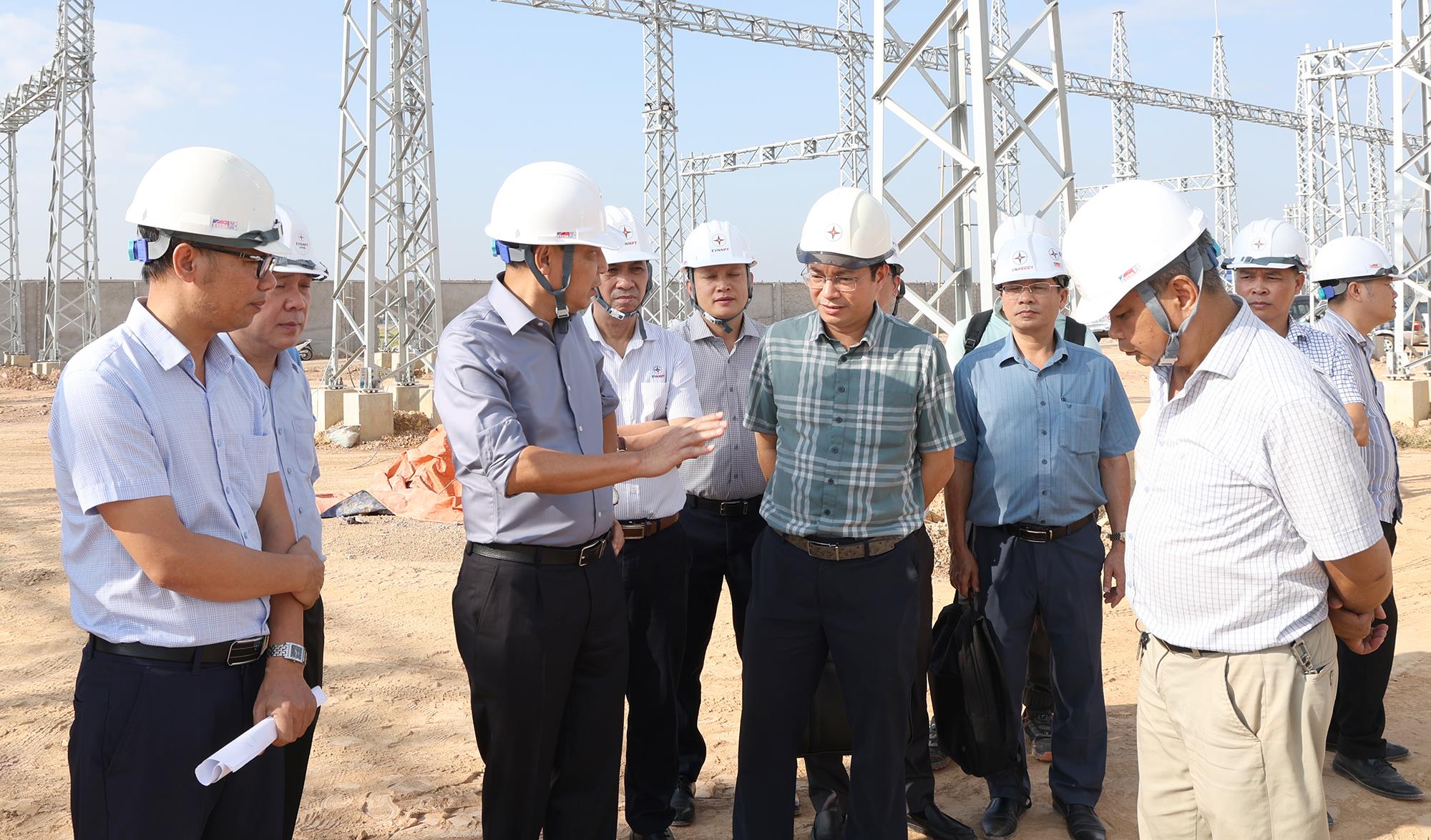 Chủ tịch HĐTV EVN Đặng Hoàng An kiểm tra tiến độ Dự án Trạm biến áp 220kV Yên Dũng và đường dây đấu nối