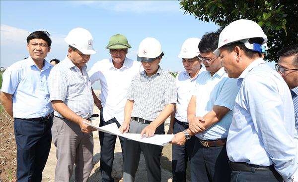 Chủ tịch HĐTV EVNNPT kiểm tra tiến độ Dự án đường dây 500kV Hải Phòng – Thái Bình