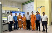 Công đoàn EVNNPT thăm hỏi, động viên người lao động trực đảm bảo cung cấp điện cho Đại lễ Quốc khánh 2/9