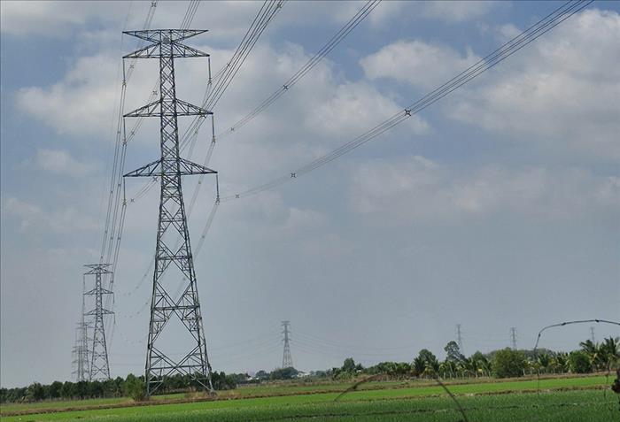 EVNNPT hoàn thành thêm 2 dự án truyền tải điện ở miền Nam trước thềm năm mới 2026