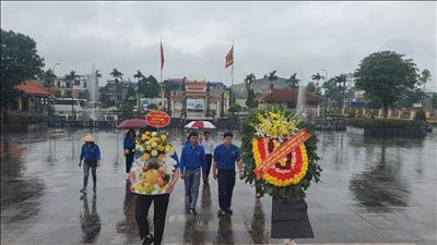 Đoàn Thanh niên NPTS dâng hương tưởng niệm các Anh hùng liệt sĩ nhân kỷ niệm 77 năm ngày Thương binh liệt sĩ 