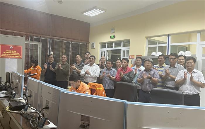 Đóng điện Dự án đường dây 220kV đấu nối Nghĩa Lộ - Việt Trì thiết thực chào mừng Đại hội Đảng toàn quốc lần thứ XIV