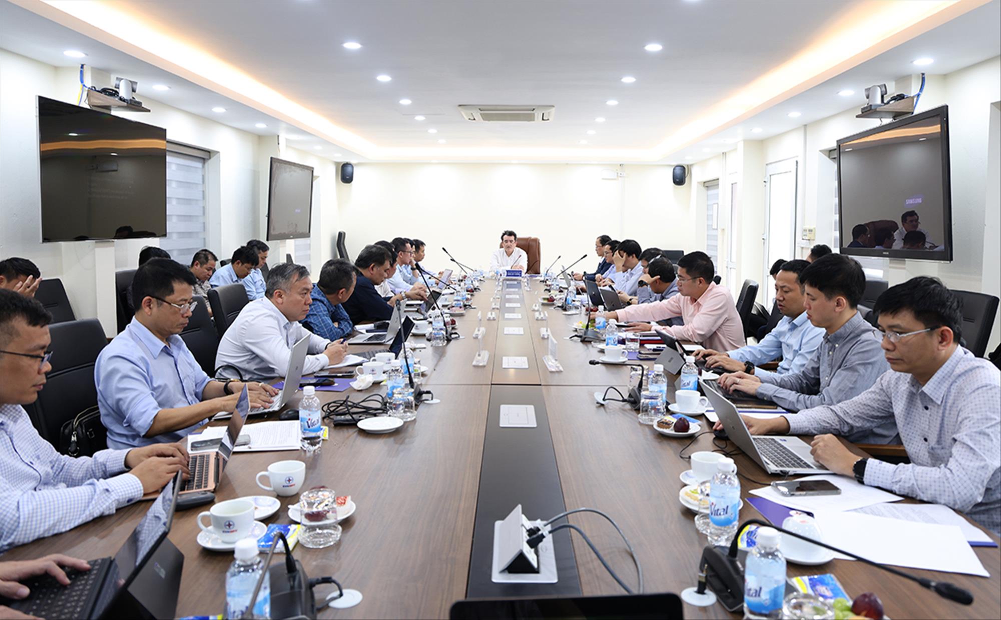 Rà soát tiến độ các công trình lưới điện truyền tải nhằm giải tỏa công suất, đảm bảo cung ứng điện năm 2026