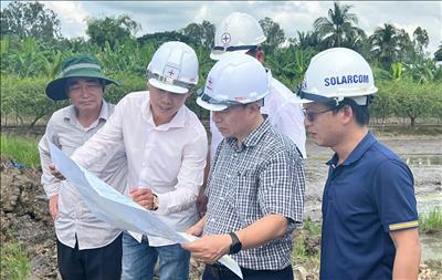 Tập trung nguồn lực, đẩy nhanh tiến độ thi công Dự án đường dây 220kV Hồng Ngự - Châu Đốc