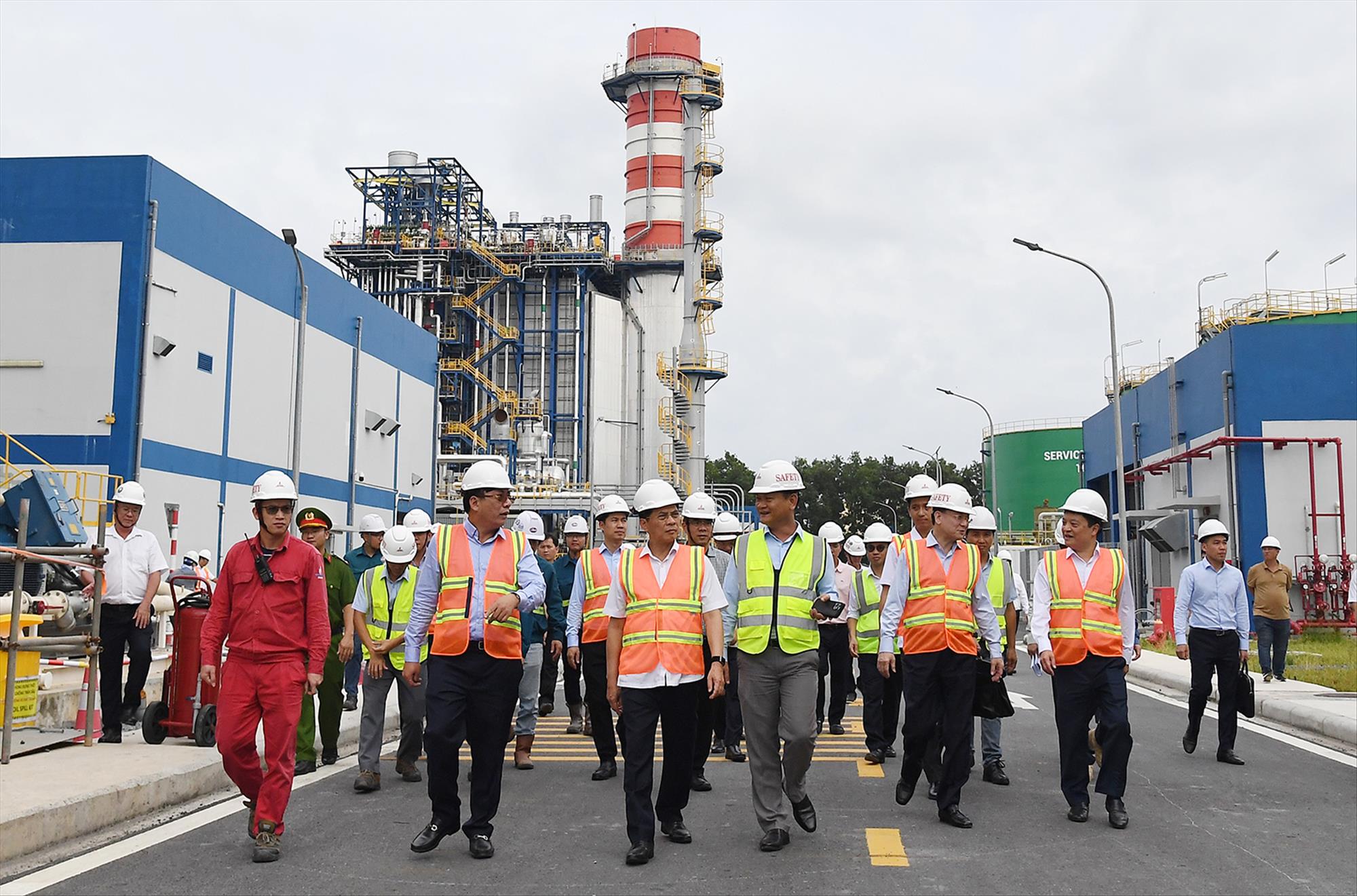 Phó Thủ tướng Bùi Thanh Sơn yêu cầu tỉnh Đồng Nai sớm bàn giao 17 vị trí móng cột dự án truyền tải giải tỏa công suất NMĐ Nhơn Trạch 3, 4