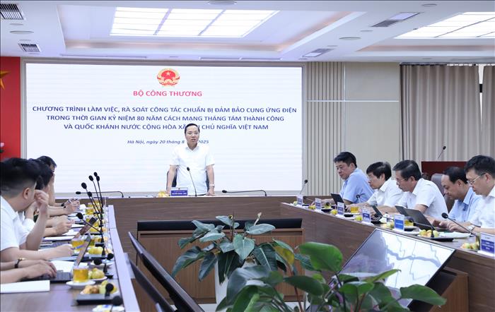 EVNNPT chủ động xây dựng phương án đảm bảo cấp điện an toàn, liên tục, ổn định phục vụ Quốc khánh 2/9
