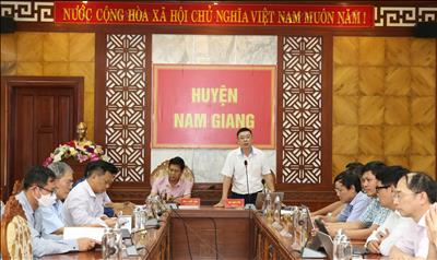 Tổng giám đốc EVNNPT làm việc với UBND huyện Nam Giang (Quảng Nam) bàn giải pháp tháo gỡ vướng mắc mặt bằng dự án điện nhập khẩu từ Lào