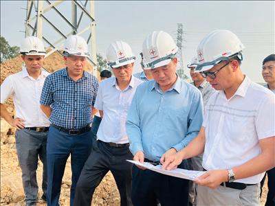 Lãnh đạo EVNNPT kiểm tra, đôn đốc tiến độ Dự án Trạm biến áp 220kV Yên Dũng và đường dây đấu nối