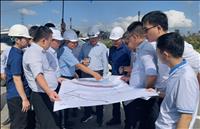Đoàn công tác của EVNNPT kiểm tra, khảo sát tuyến Đường dây 500kV Vũng Áng - Trạm cắt Hoà Bình 2
