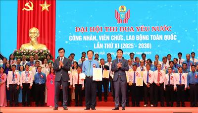 Tổng công ty Truyền tải điện Quốc gia có một cá nhân xuất sắc tiêu biểu được Tổng LĐLĐ Việt Nam vinh danh