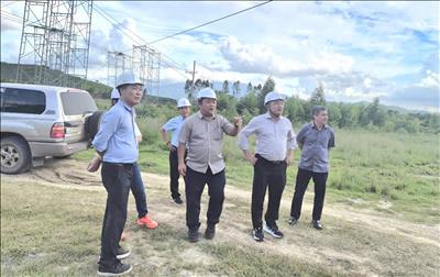 Quyền Giám đốc CPMB kiểm tra công trường, tiếp sức lực lượng thi công Dự án đường dây 220kV Krông Búk – Nha Trang mạch 2