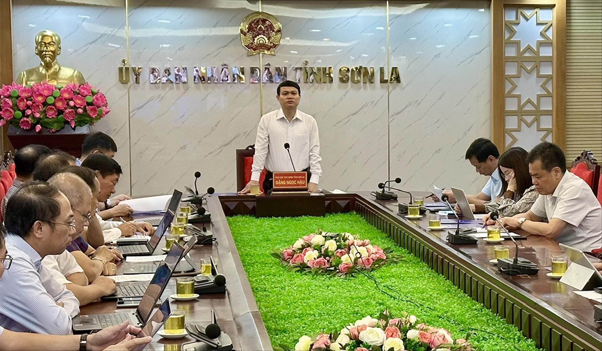 EVNNPT đề nghị tỉnh Sơn La sớm tháo gỡ vướng mắc mặt bằng Dự án đường dây 220kV Sơn La – Điện Biên