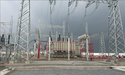 Đóng điện Trạm biến áp 220kV Lấp Vò chào mừng thành Đại hội Công đoàn Điện lực Việt Nam lần thứ VII