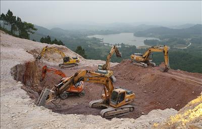Thủ tướng Chính phủ biểu dương EVN và EVNNPT đã nỗ lực triển khai Dự án đường dây 500kV mạch 3