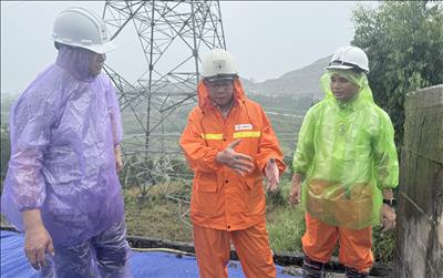 EVNNPT tập trung cao độ, chủ động ứng phó với bão WIPHA