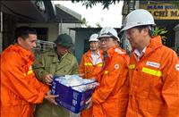 Tổng giám đốc và Chủ tịch Công đoàn EVNNPT thăm hỏi, động viên các đơn vị bị ảnh hưởng thiên tai tại tỉnh Khánh Hòa