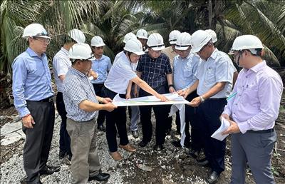 Tập trung nguồn lực, đẩy nhanh tiến độ cụm dự án truyền tải giải tỏa công suất NMĐ Nhơn Trạch 3 và Nhơn Trạch 4