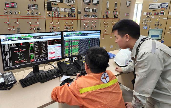 Hoàn thành nâng cấp Hệ thống điều khiển bảo vệ Trạm biến áp 500kV Pleiku