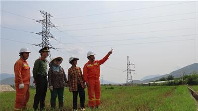 Truyền tải điện Ninh Thuận phối hợp với Công an kiểm tra công tác bảo vệ an ninh, an toàn hệ thống lưới điện truyền tải 