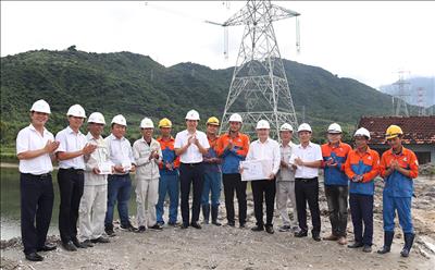 Công đoàn EVNNPT phát huy phong trào thi đua trên công trình trọng điểm cấp bách để đưa dự án về đích