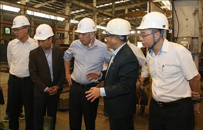 Lãnh đạo EVN, EVNNPT kiểm tra tiến độ cung cấp cột thép Dự án đường dây 500kV mạch 3