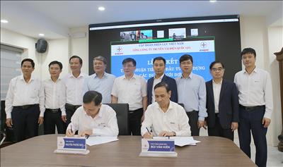 EVNNPT và EVNSPC tăng cường phối hợp nhằm đảm bảo cung cấp điện cho các tỉnh/thành phố phía Nam